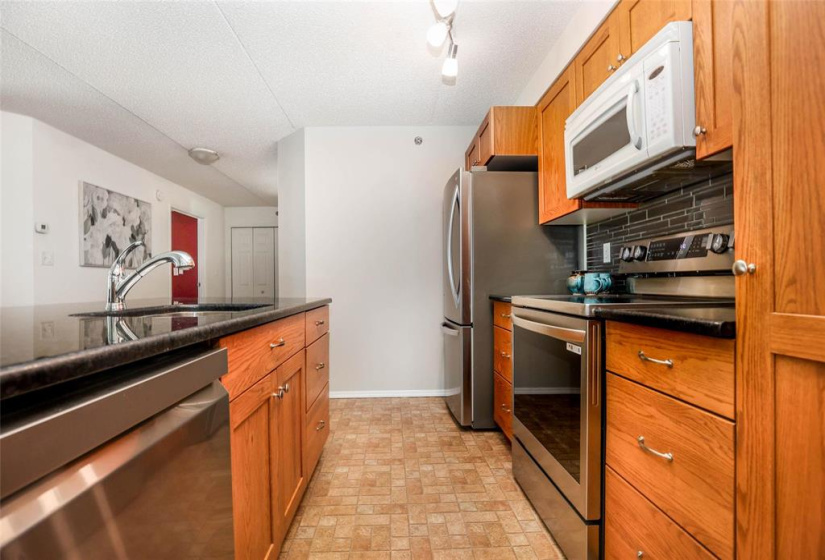 500 Tache, 2 Bedrooms Bedrooms, 6 Rooms Rooms,1 BathroomBathrooms,Condominium,For Sale,Tache