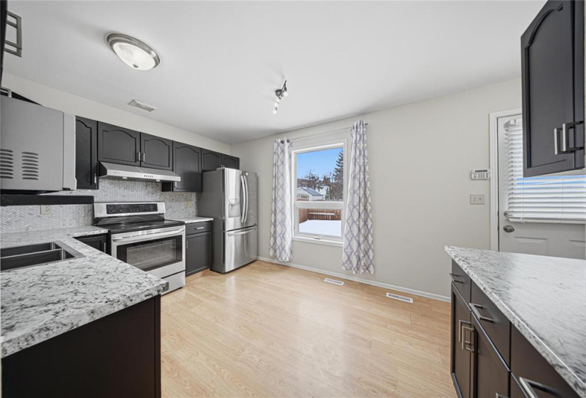 627 Novavista, 3 Bedrooms Bedrooms, 10 Rooms Rooms,1 BathroomBathrooms,Residential,For Sale,Novavista