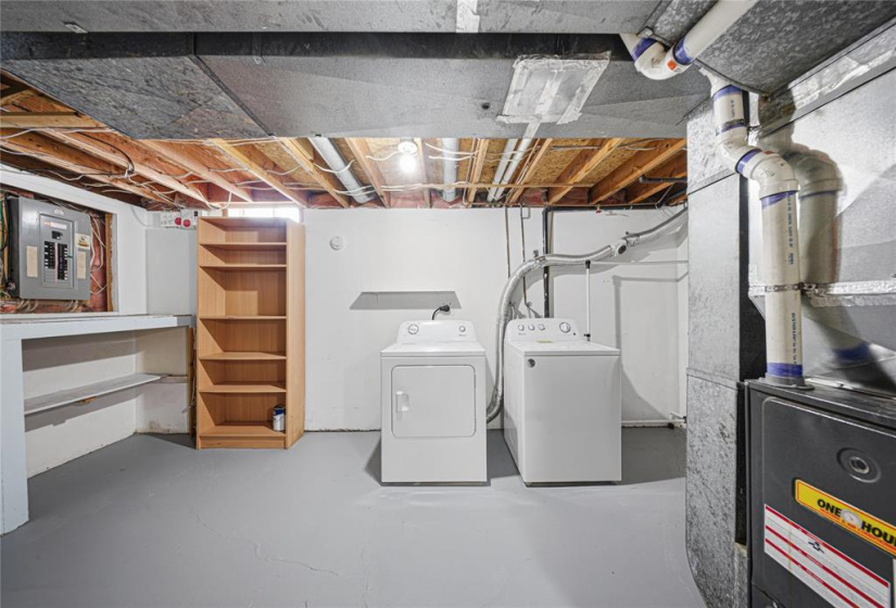 627 Novavista, 3 Bedrooms Bedrooms, 10 Rooms Rooms,1 BathroomBathrooms,Residential,For Sale,Novavista