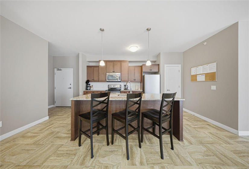 89 Creek Bend, 2 Bedrooms Bedrooms, 8 Rooms Rooms,2 BathroomsBathrooms,Condominium,For Sale,Creek Bend