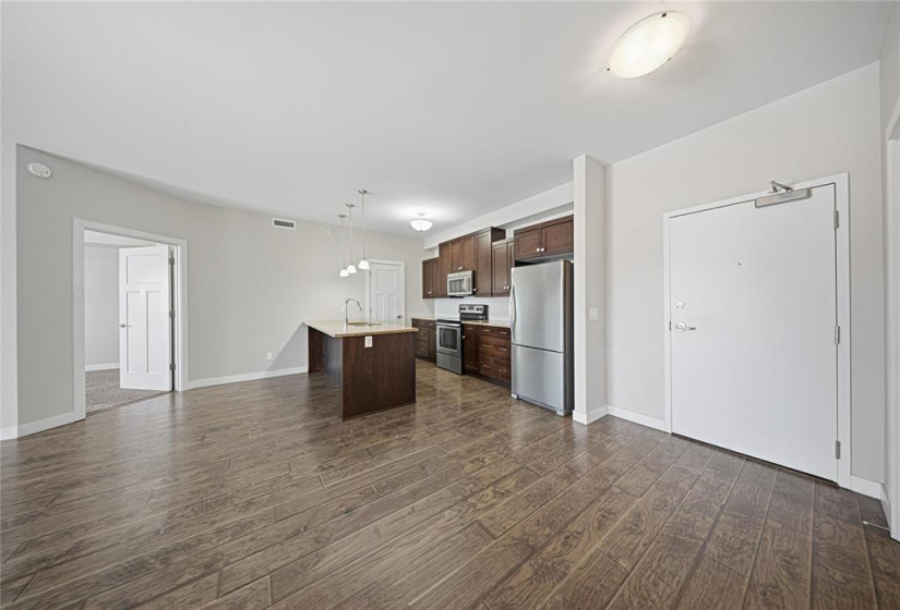 89 Creek Bend, 2 Bedrooms Bedrooms, 8 Rooms Rooms,2 BathroomsBathrooms,Condominium,For Sale,Creek Bend