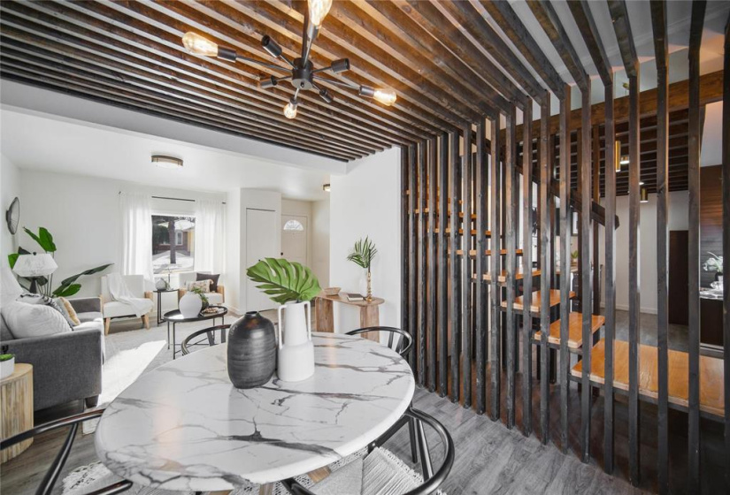 1321 Rosemount, 2 Bedrooms Bedrooms, 7 Rooms Rooms,2 BathroomsBathrooms,Residential,For Sale,Rosemount