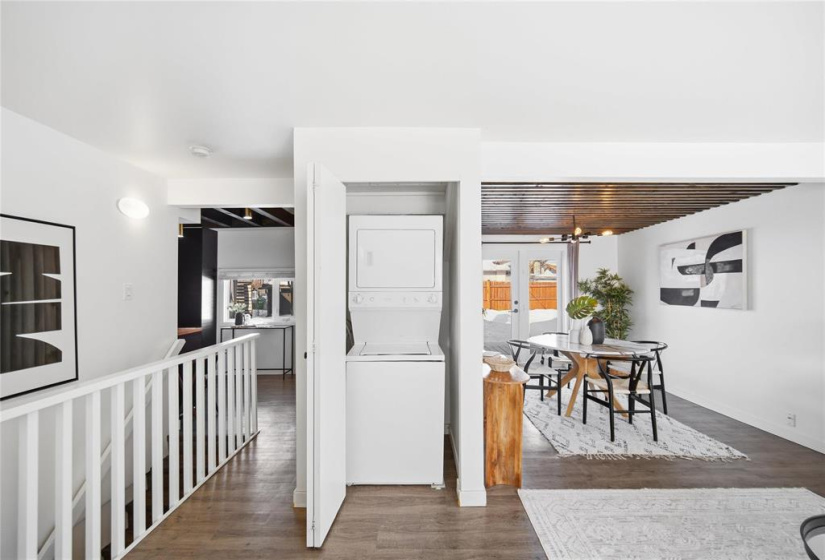 1321 Rosemount, 2 Bedrooms Bedrooms, 7 Rooms Rooms,2 BathroomsBathrooms,Residential,For Sale,Rosemount