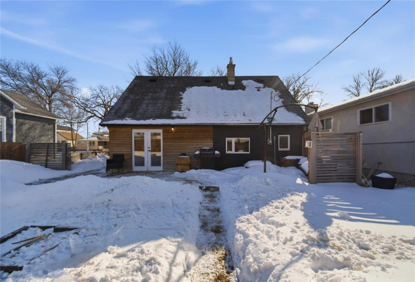 1321 Rosemount, 2 Bedrooms Bedrooms, 7 Rooms Rooms,2 BathroomsBathrooms,Residential,For Sale,Rosemount