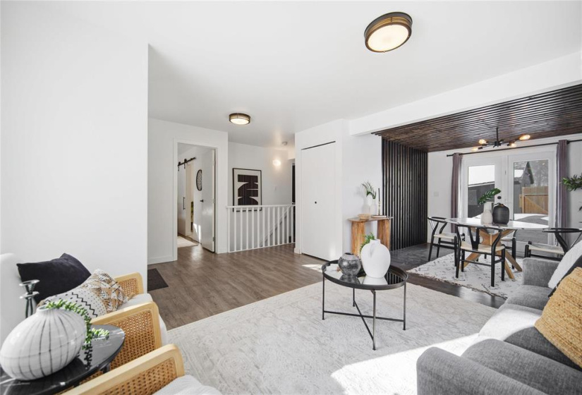 1321 Rosemount, 2 Bedrooms Bedrooms, 7 Rooms Rooms,2 BathroomsBathrooms,Residential,For Sale,Rosemount