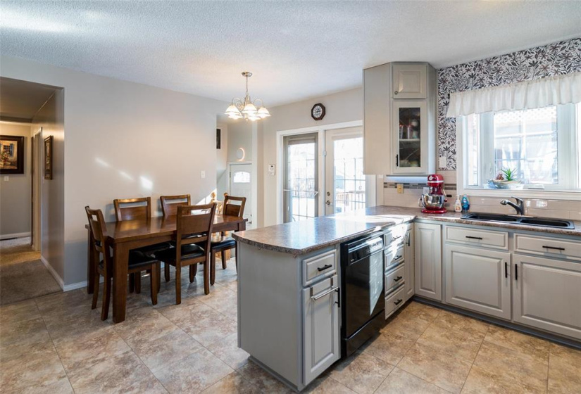 116 Handyside, 3 Bedrooms Bedrooms, 9 Rooms Rooms,2 BathroomsBathrooms,Residential,For Sale,Handyside