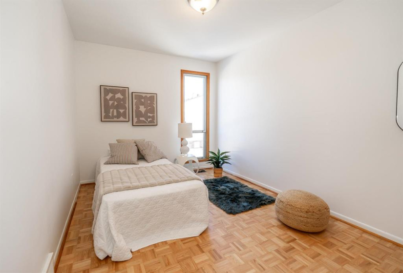 1 Snow, 3 Bedrooms Bedrooms, 10 Rooms Rooms,1 BathroomBathrooms,Condominium,For Sale,Snow