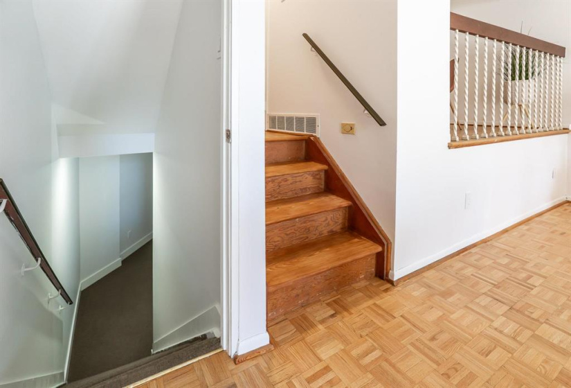 1 Snow, 3 Bedrooms Bedrooms, 10 Rooms Rooms,1 BathroomBathrooms,Condominium,For Sale,Snow