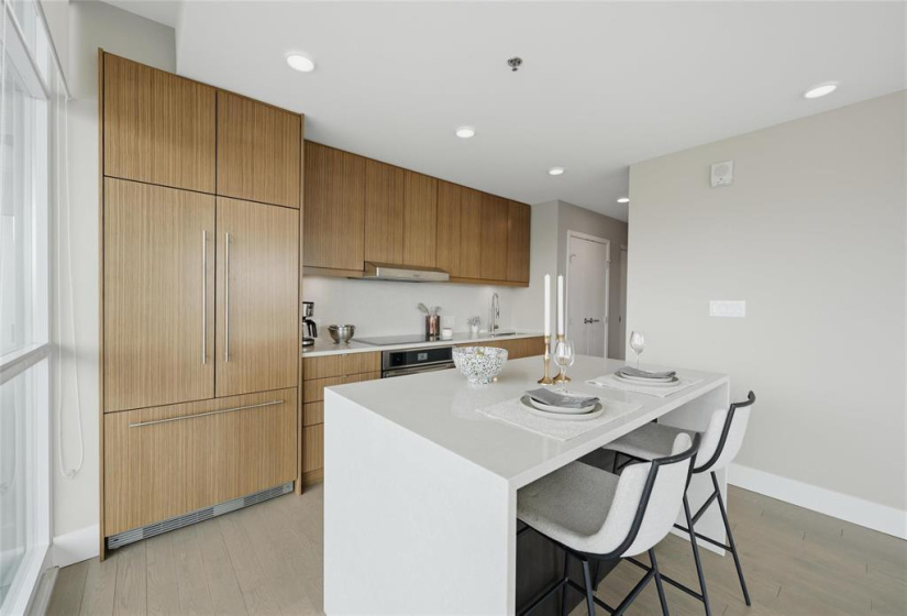 390 Assiniboine, 2 Bedrooms Bedrooms, 6 Rooms Rooms,2 BathroomsBathrooms,Condominium,For Sale,Assiniboine