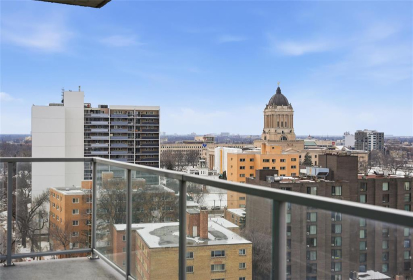 390 Assiniboine, 2 Bedrooms Bedrooms, 6 Rooms Rooms,2 BathroomsBathrooms,Condominium,For Sale,Assiniboine