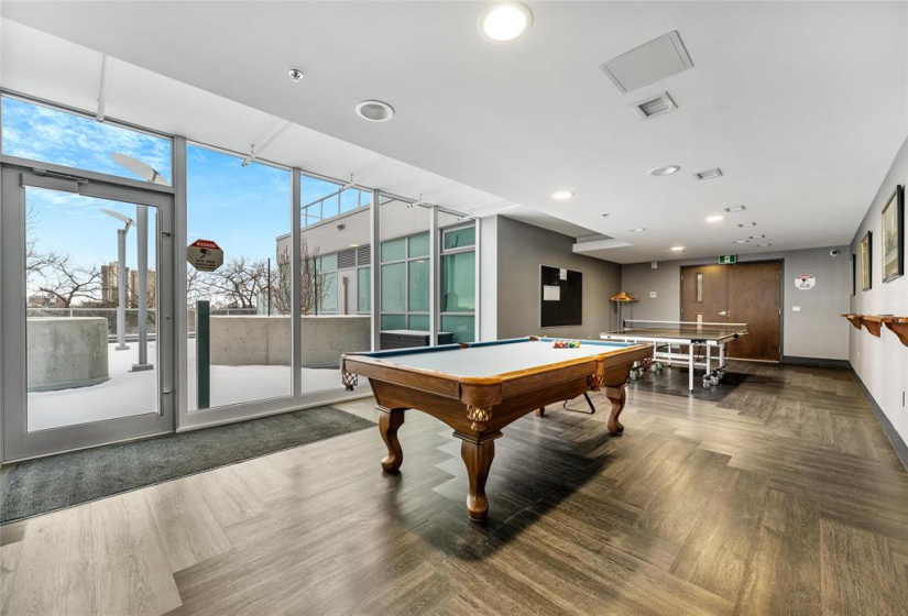 390 Assiniboine, 2 Bedrooms Bedrooms, 6 Rooms Rooms,2 BathroomsBathrooms,Condominium,For Sale,Assiniboine