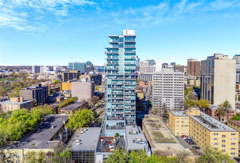 390 Assiniboine, 2 Bedrooms Bedrooms, 6 Rooms Rooms,2 BathroomsBathrooms,Condominium,For Sale,Assiniboine
