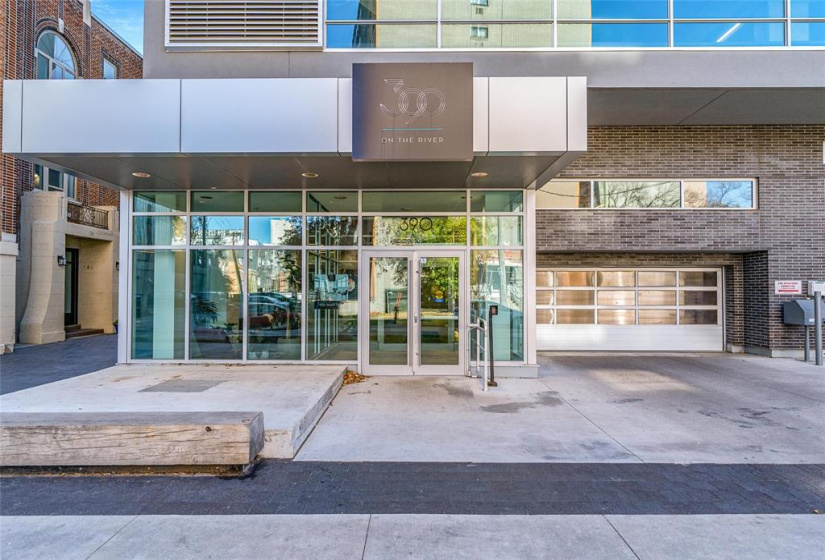 390 Assiniboine, 2 Bedrooms Bedrooms, 6 Rooms Rooms,2 BathroomsBathrooms,Condominium,For Sale,Assiniboine