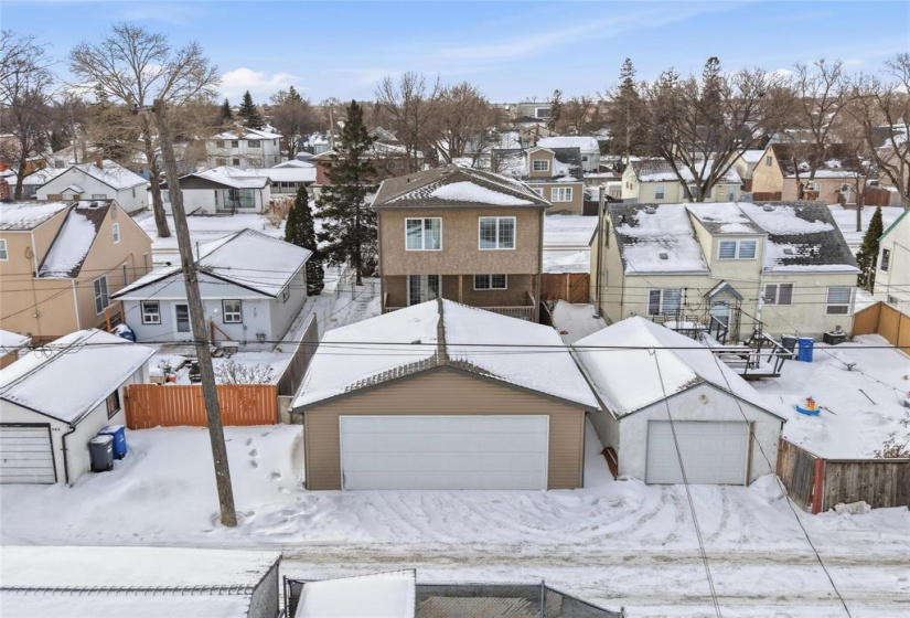 859 Beach, 3 Bedrooms Bedrooms, 9 Rooms Rooms,1 BathroomBathrooms,Residential,For Sale,Beach