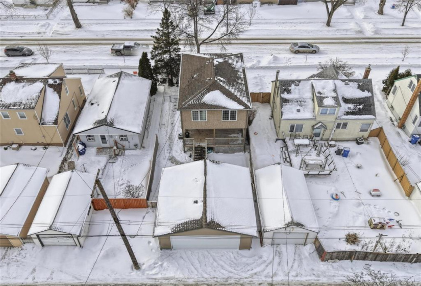 859 Beach, 3 Bedrooms Bedrooms, 9 Rooms Rooms,1 BathroomBathrooms,Residential,For Sale,Beach