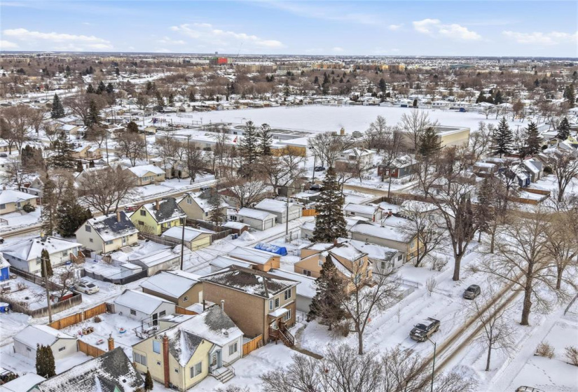 859 Beach, 3 Bedrooms Bedrooms, 9 Rooms Rooms,1 BathroomBathrooms,Residential,For Sale,Beach