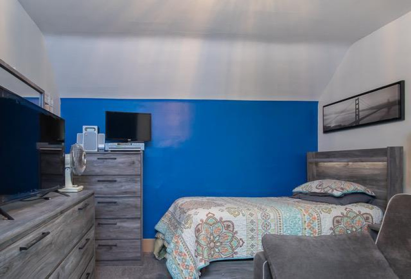 788 Beverley, 3 Bedrooms Bedrooms, 9 Rooms Rooms,2 BathroomsBathrooms,Residential,For Sale,Beverley