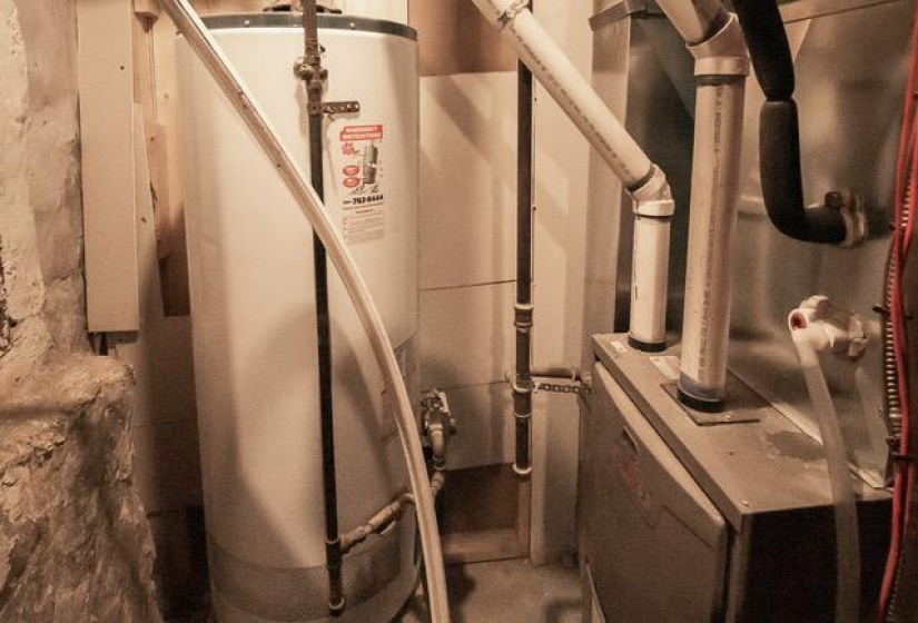 788 Beverley, 3 Bedrooms Bedrooms, 9 Rooms Rooms,2 BathroomsBathrooms,Residential,For Sale,Beverley