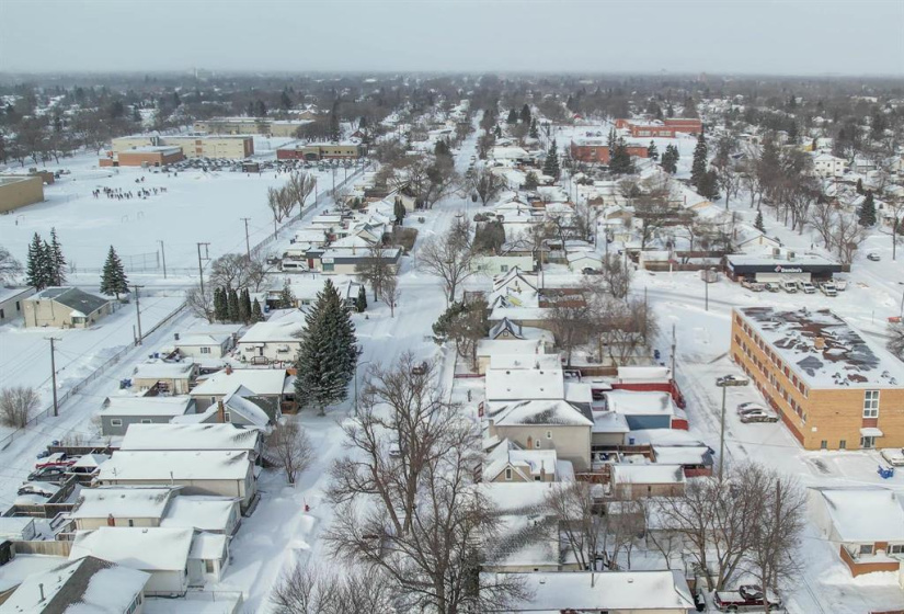 565 Trent, 2 Bedrooms Bedrooms, 8 Rooms Rooms,1 BathroomBathrooms,Residential,For Sale,Trent