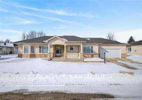 4 Oakwood, 3 Bedrooms Bedrooms, 14 Rooms Rooms,3 BathroomsBathrooms,Condominium,For Sale,Oakwood