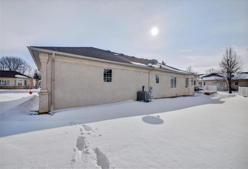 4 Oakwood, 3 Bedrooms Bedrooms, 14 Rooms Rooms,3 BathroomsBathrooms,Condominium,For Sale,Oakwood