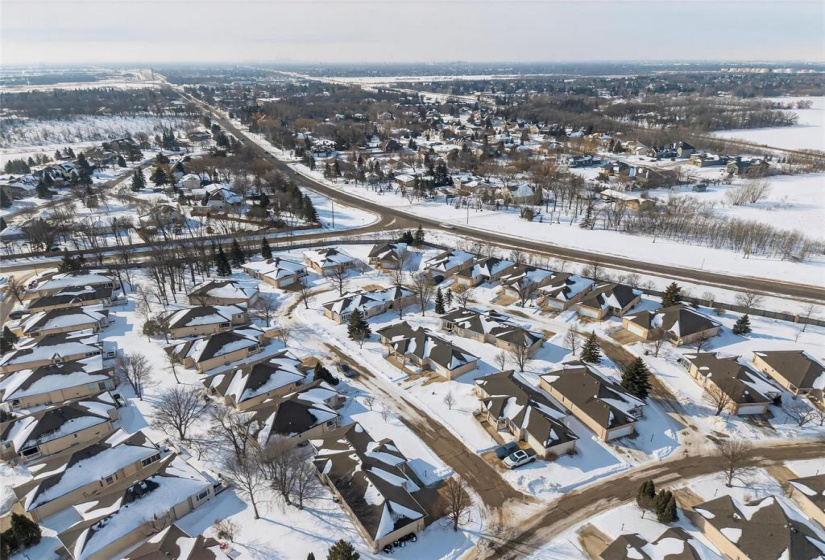 4 Oakwood, 3 Bedrooms Bedrooms, 14 Rooms Rooms,3 BathroomsBathrooms,Condominium,For Sale,Oakwood