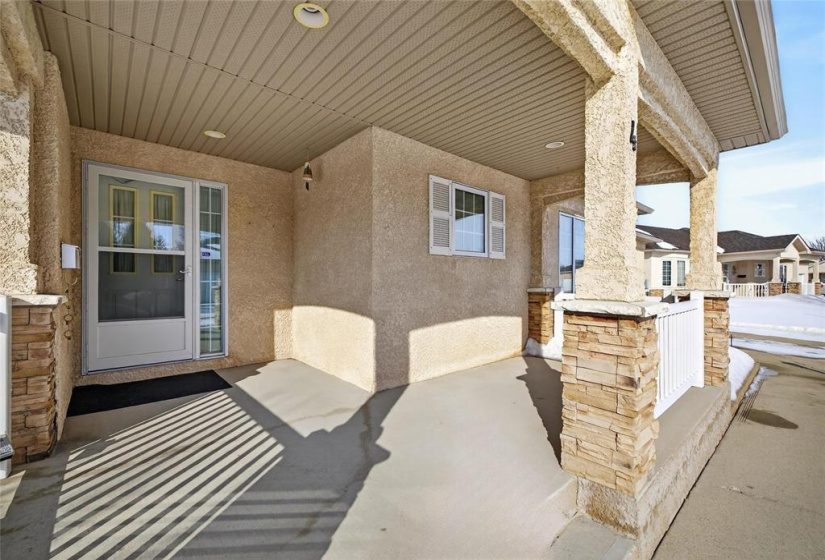 4 Oakwood, 3 Bedrooms Bedrooms, 14 Rooms Rooms,3 BathroomsBathrooms,Condominium,For Sale,Oakwood