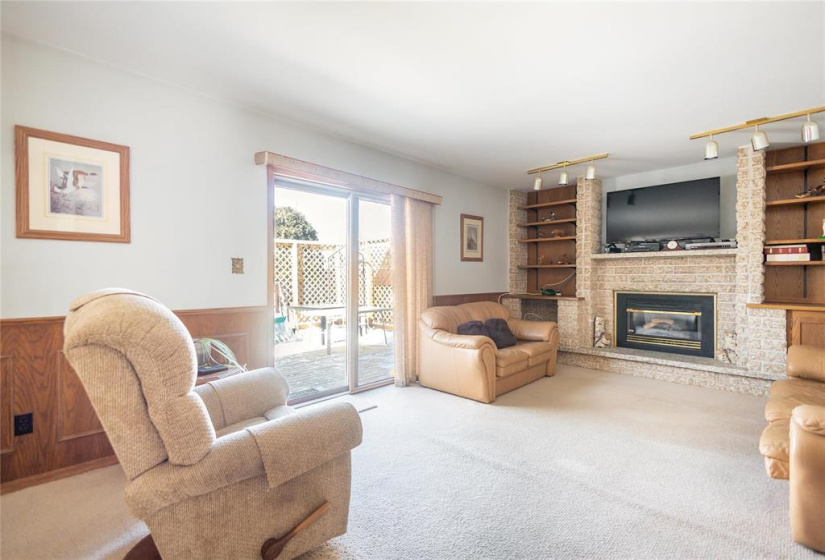 766 Sturgeon, 3 Bedrooms Bedrooms, 15 Rooms Rooms,3 BathroomsBathrooms,Residential,For Sale,Sturgeon