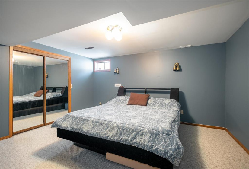 766 Sturgeon, 3 Bedrooms Bedrooms, 15 Rooms Rooms,3 BathroomsBathrooms,Residential,For Sale,Sturgeon