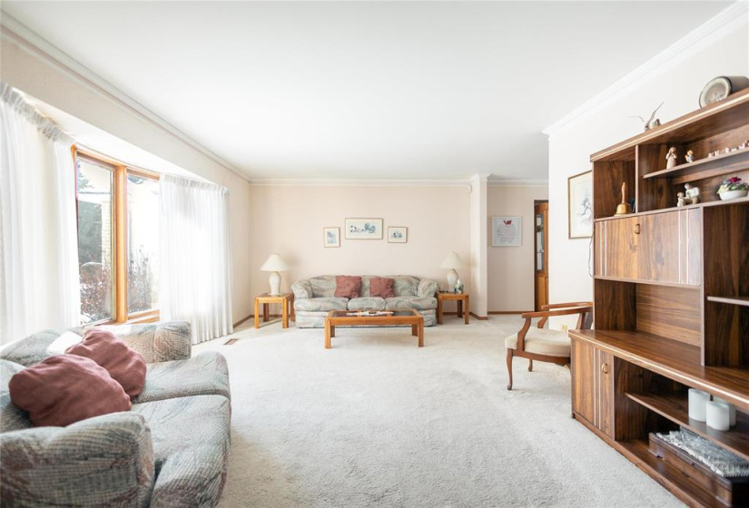 766 Sturgeon, 3 Bedrooms Bedrooms, 15 Rooms Rooms,3 BathroomsBathrooms,Residential,For Sale,Sturgeon