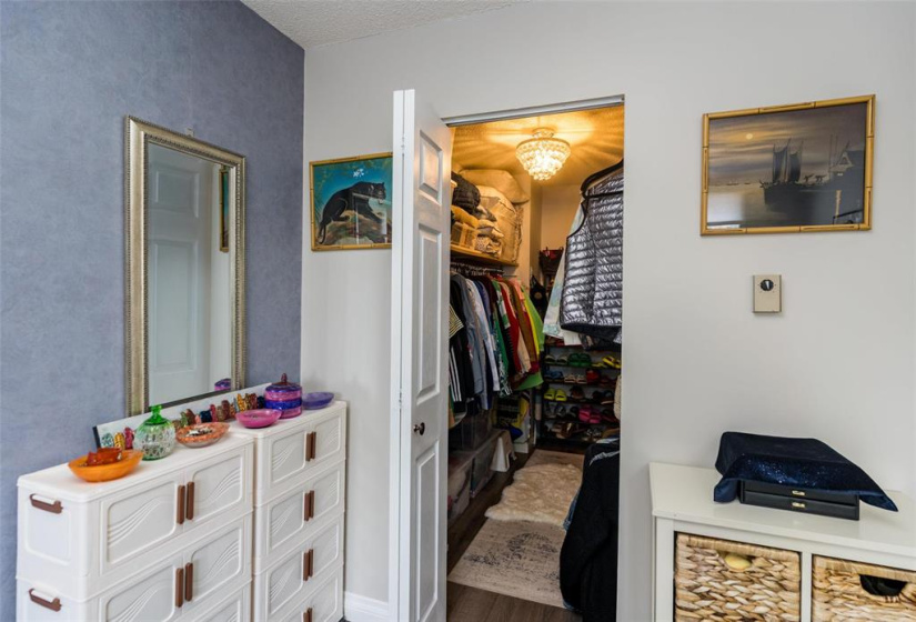 750 Kenaston, 1 Bedroom Bedrooms, 6 Rooms Rooms,1 BathroomBathrooms,Condominium,For Sale,Kenaston