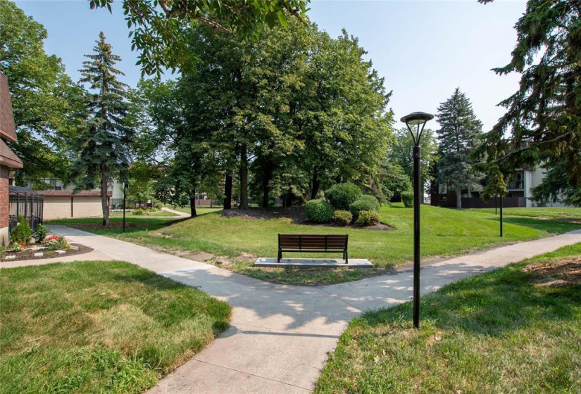 750 Kenaston, 1 Bedroom Bedrooms, 6 Rooms Rooms,1 BathroomBathrooms,Condominium,For Sale,Kenaston