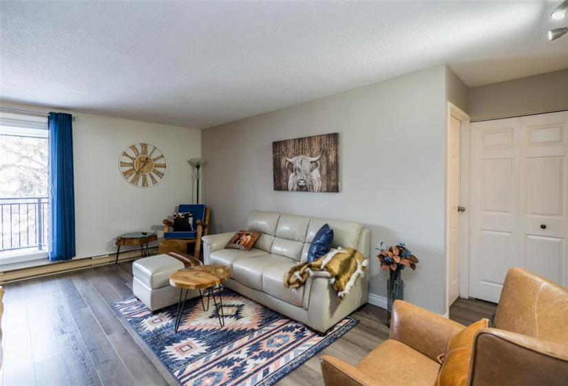 750 Kenaston, 1 Bedroom Bedrooms, 6 Rooms Rooms,1 BathroomBathrooms,Condominium,For Sale,Kenaston