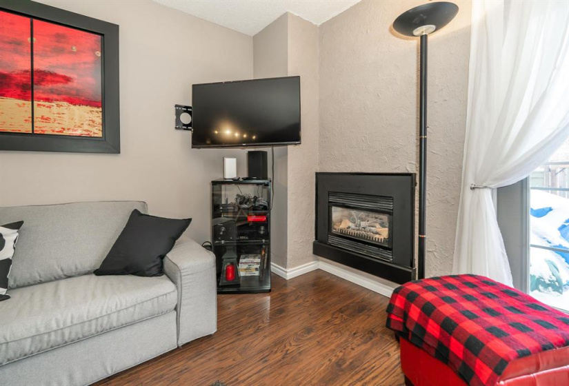 1730 Taylor, 3 Bedrooms Bedrooms, 9 Rooms Rooms,1 BathroomBathrooms,Condominium,For Sale,Taylor