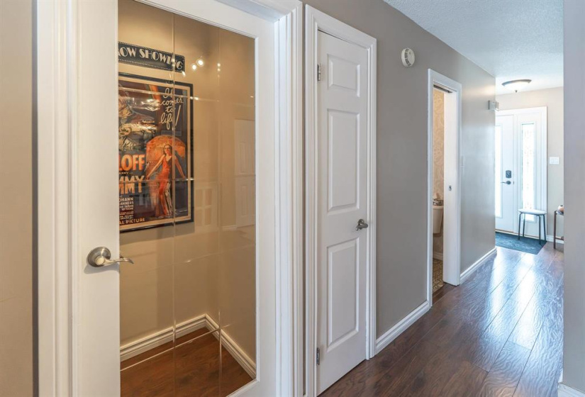 1730 Taylor, 3 Bedrooms Bedrooms, 9 Rooms Rooms,1 BathroomBathrooms,Condominium,For Sale,Taylor