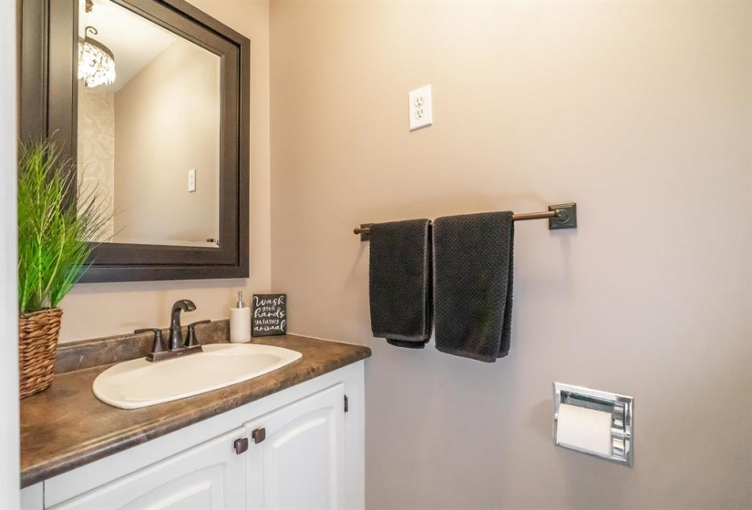 1730 Taylor, 3 Bedrooms Bedrooms, 9 Rooms Rooms,1 BathroomBathrooms,Condominium,For Sale,Taylor