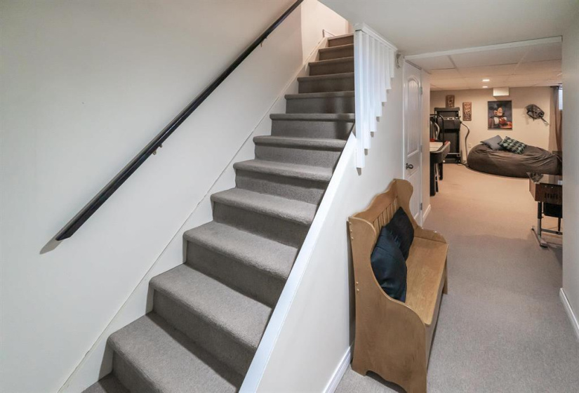 1730 Taylor, 3 Bedrooms Bedrooms, 9 Rooms Rooms,1 BathroomBathrooms,Condominium,For Sale,Taylor