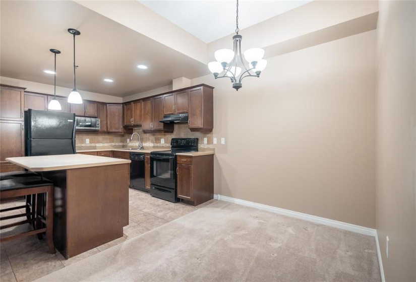 280 Fairhaven, 2 Bedrooms Bedrooms, 7 Rooms Rooms,2 BathroomsBathrooms,Condominium,For Sale,Fairhaven