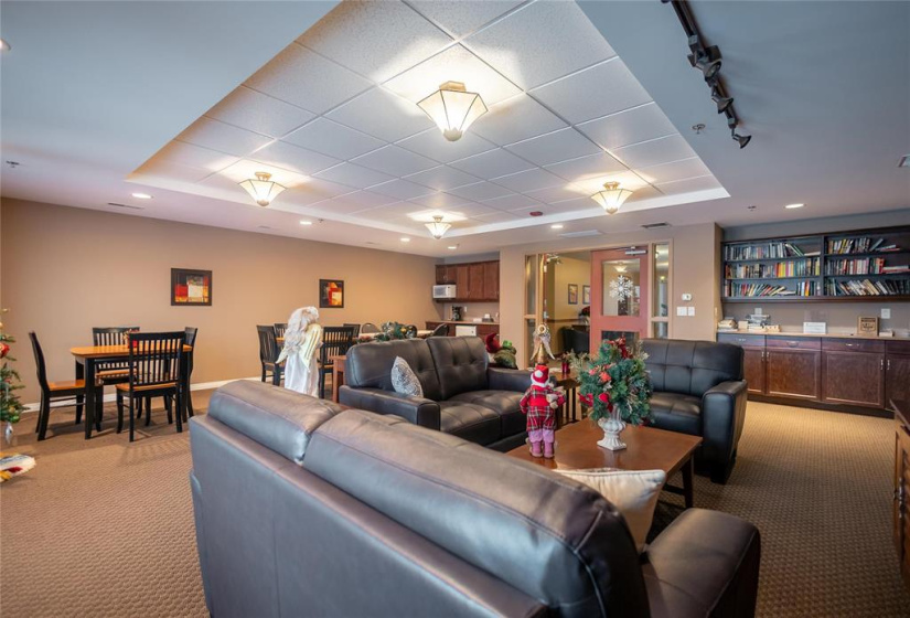 280 Fairhaven, 2 Bedrooms Bedrooms, 7 Rooms Rooms,2 BathroomsBathrooms,Condominium,For Sale,Fairhaven