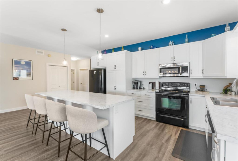 66 Briarwood, 2 Bedrooms Bedrooms, 6 Rooms Rooms,2 BathroomsBathrooms,Residential,For Sale,Briarwood