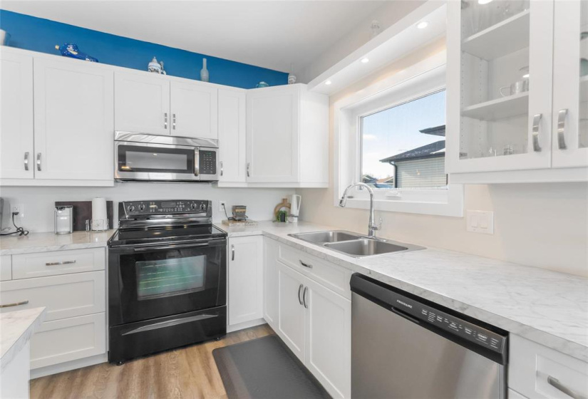 66 Briarwood, 2 Bedrooms Bedrooms, 6 Rooms Rooms,2 BathroomsBathrooms,Residential,For Sale,Briarwood