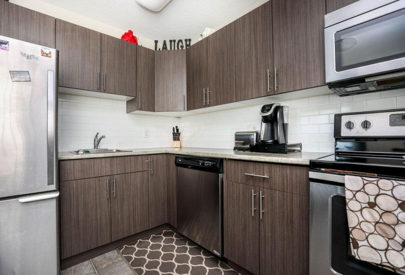 494 Beliveau, 1 Bedroom Bedrooms, 4 Rooms Rooms,1 BathroomBathrooms,Condominium,For Sale,Beliveau