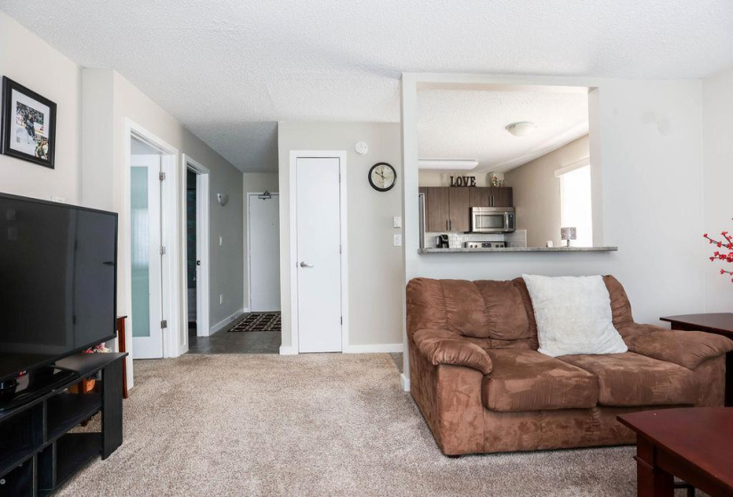 494 Beliveau, 1 Bedroom Bedrooms, 4 Rooms Rooms,1 BathroomBathrooms,Condominium,For Sale,Beliveau