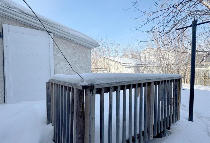 1063 Burrows, 2 Bedrooms Bedrooms, 5 Rooms Rooms,1 BathroomBathrooms,Residential,For Sale,Burrows