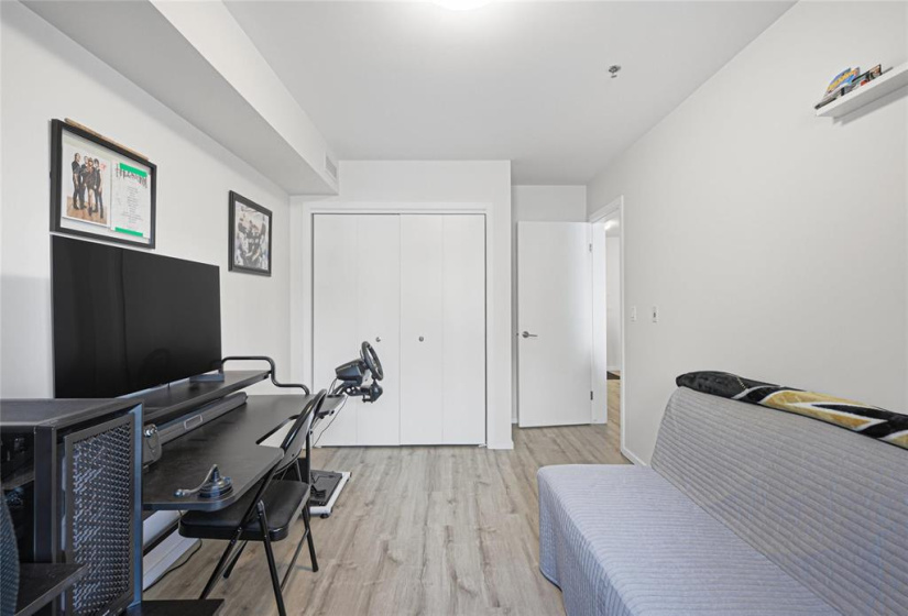 25 Bridgeland, 2 Bedrooms Bedrooms, 7 Rooms Rooms,1 BathroomBathrooms,Condominium,For Sale,Bridgeland