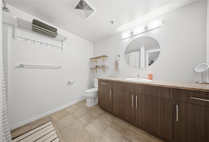 25 Bridgeland, 2 Bedrooms Bedrooms, 7 Rooms Rooms,1 BathroomBathrooms,Condominium,For Sale,Bridgeland