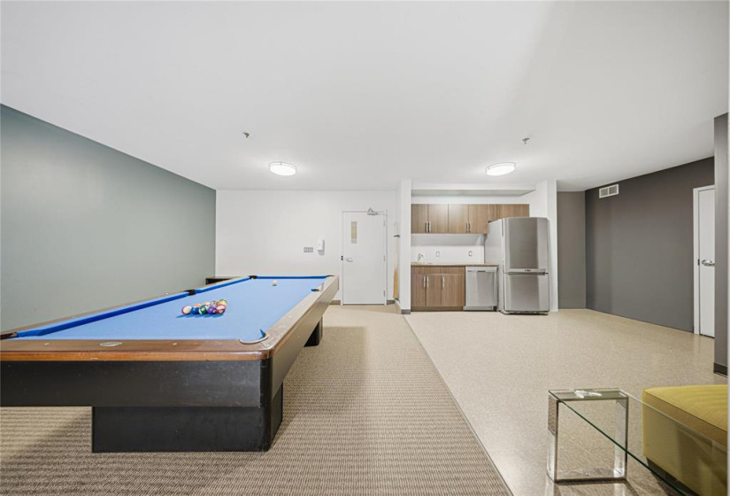 25 Bridgeland, 2 Bedrooms Bedrooms, 7 Rooms Rooms,1 BathroomBathrooms,Condominium,For Sale,Bridgeland