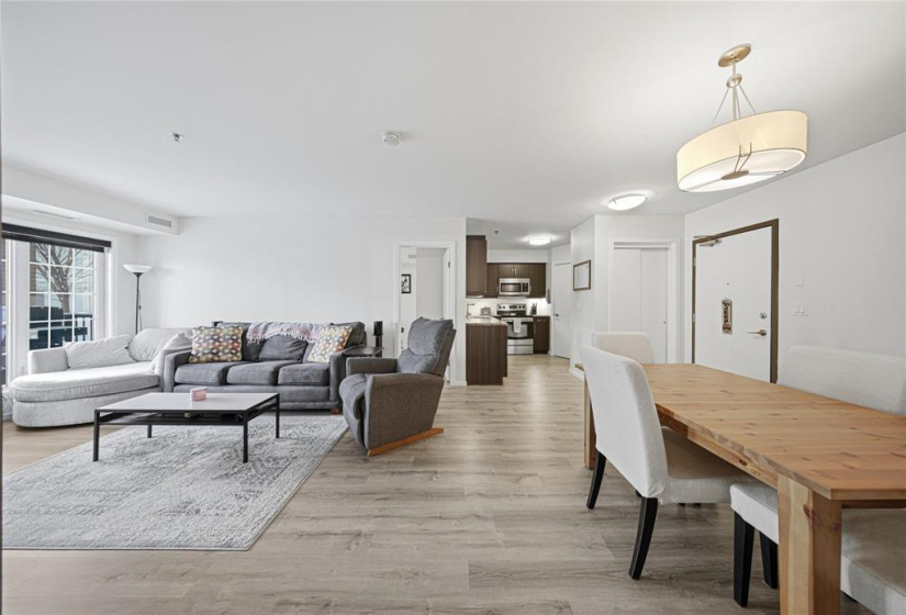 25 Bridgeland, 2 Bedrooms Bedrooms, 7 Rooms Rooms,1 BathroomBathrooms,Condominium,For Sale,Bridgeland