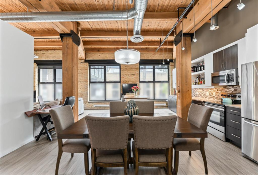 110 James, 1 Bedroom Bedrooms, 6 Rooms Rooms,1 BathroomBathrooms,Condominium,For Sale,James