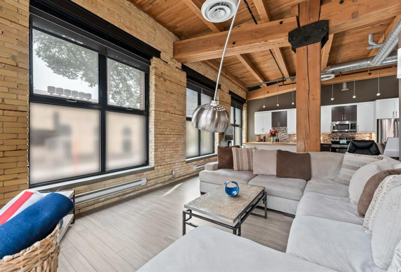 110 James, 1 Bedroom Bedrooms, 6 Rooms Rooms,1 BathroomBathrooms,Condominium,For Sale,James